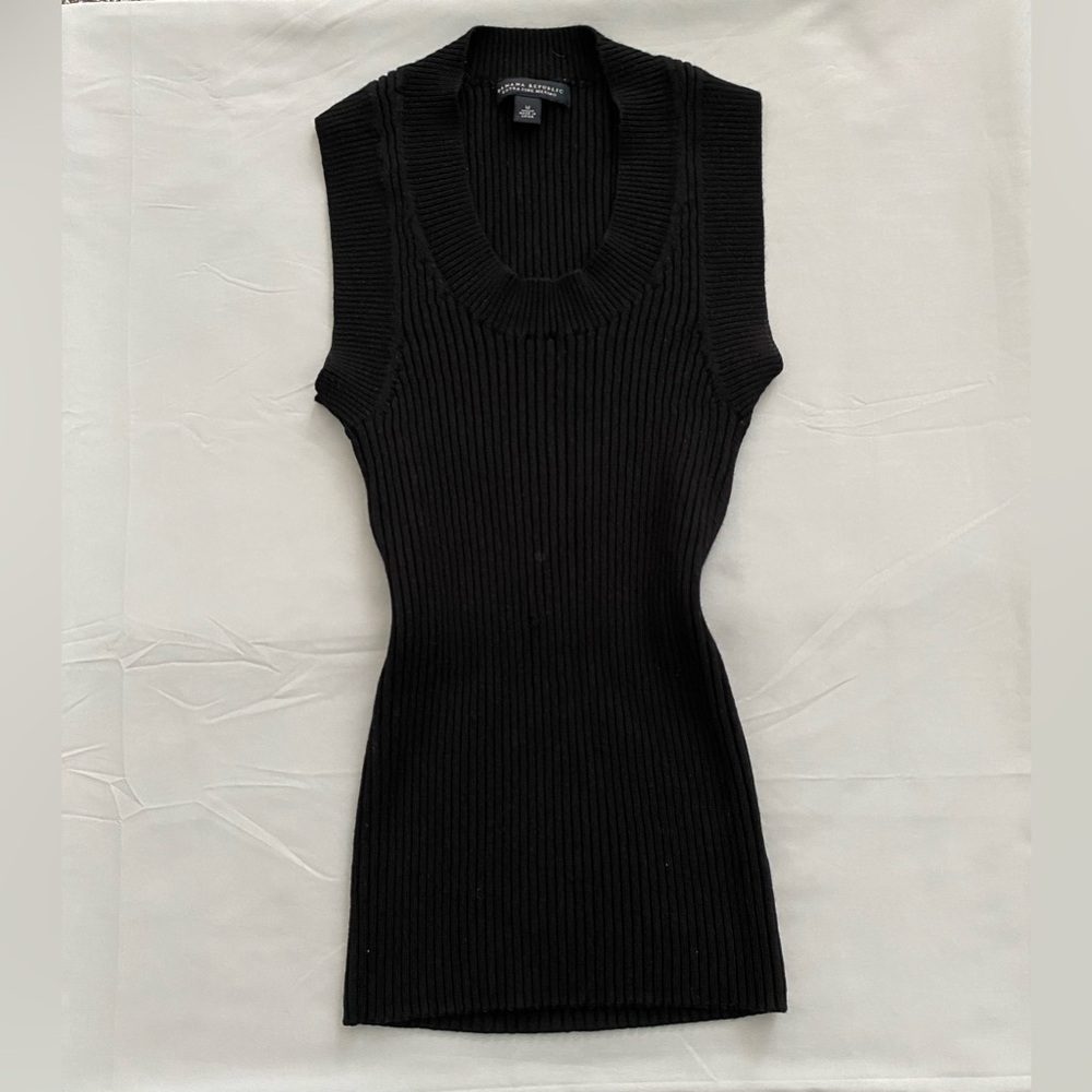 Banana Republic Extra Fine Merino Wool Black Ribbed Knit Sweater Tank